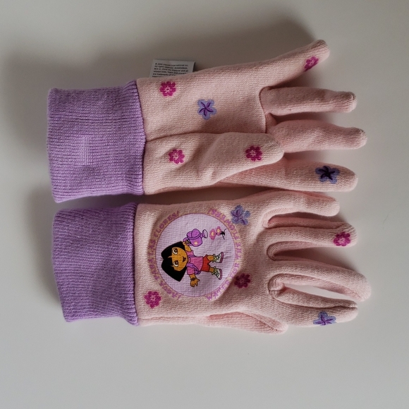 NWOT Dora the Explorer small children gardening gloves - Picture 2 of 8